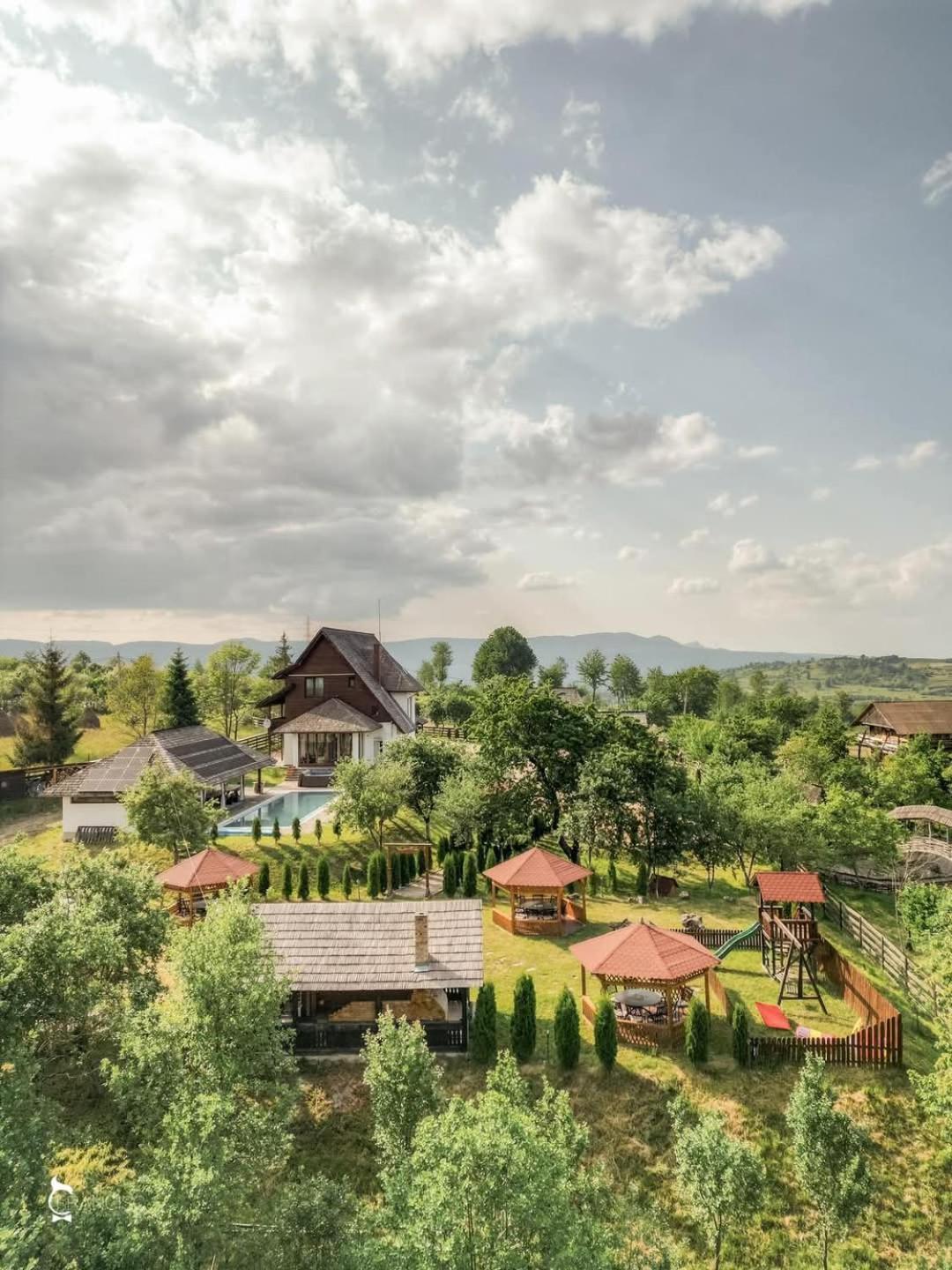 Soare-N Maramures Budesti  Luaran gambar